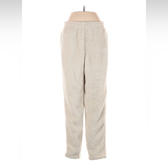 SKIMS Pants - Skims fleece sweatpants. Straight leg size medium cream -beige